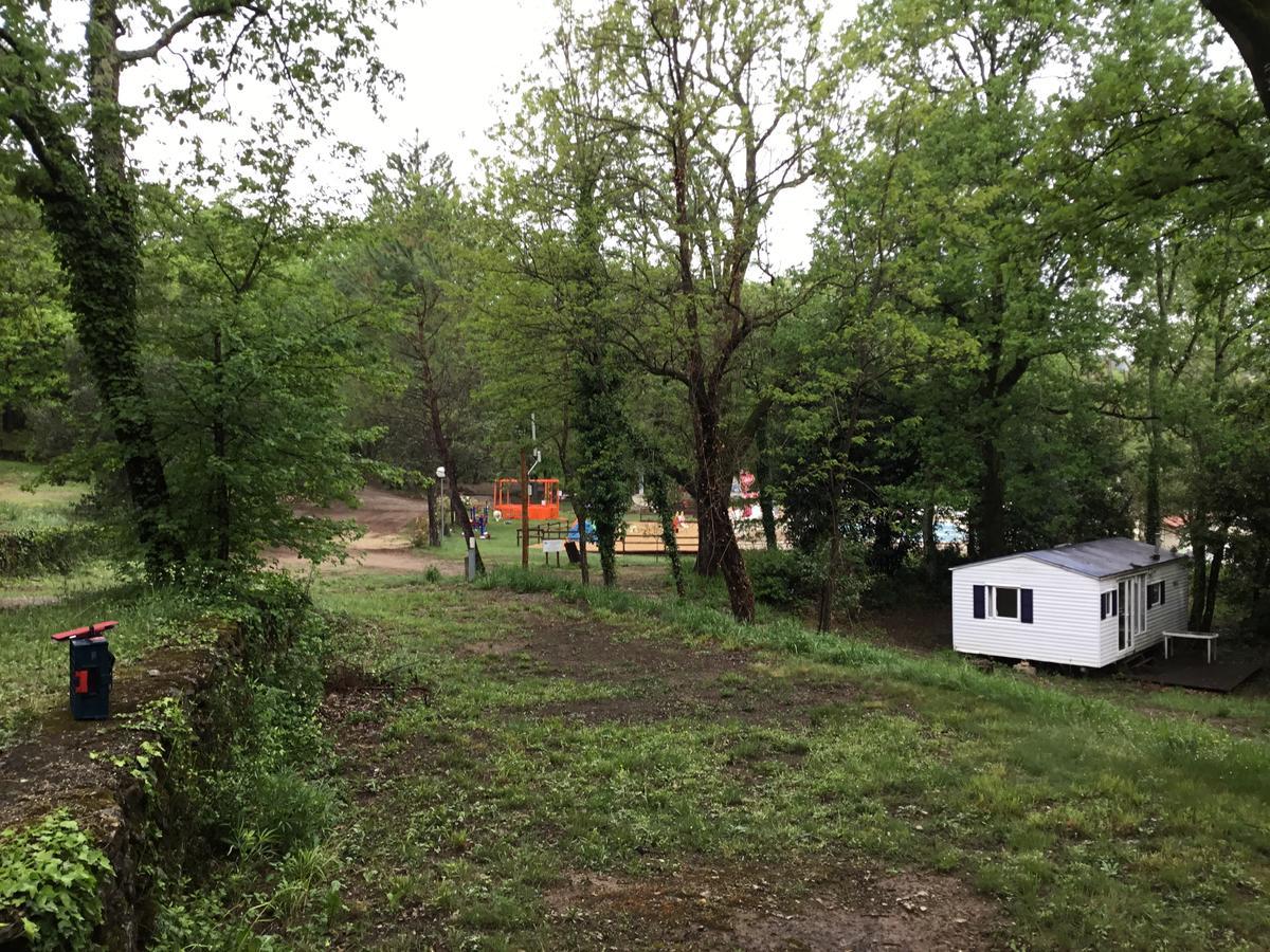 Camping De Graniers Monoblet Exterior photo
