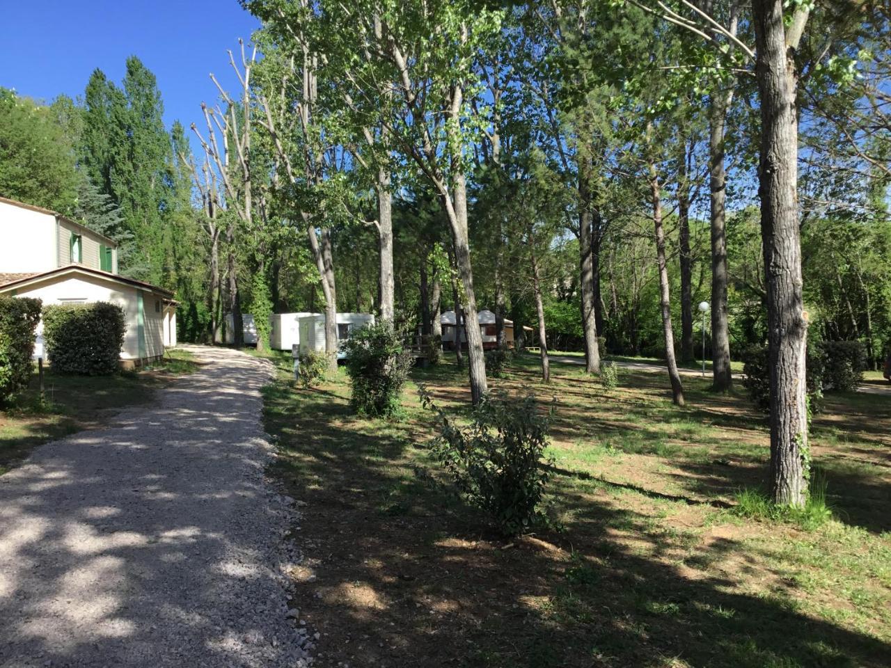 Camping De Graniers Monoblet Exterior photo